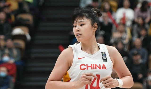 86-76南苏丹，验出谁是中国女篮大腿，不是李月汝，也不是张子宇