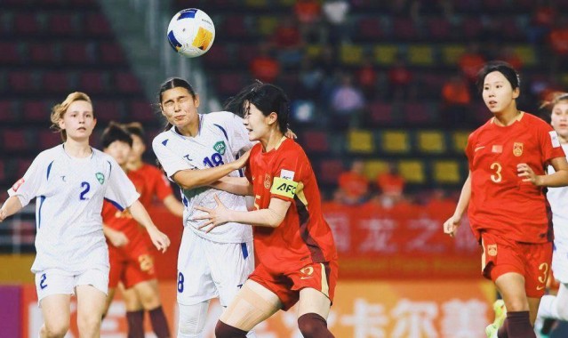 熊猫体育登录入口-2-1！4-0！女足亚洲杯：四强已出其二，中国女足险胜，挑战日本队