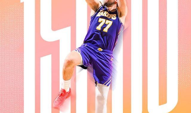 熊猫体育官方网站-NBA历史第3年轻！东契奇达成生涯15000分里程碑